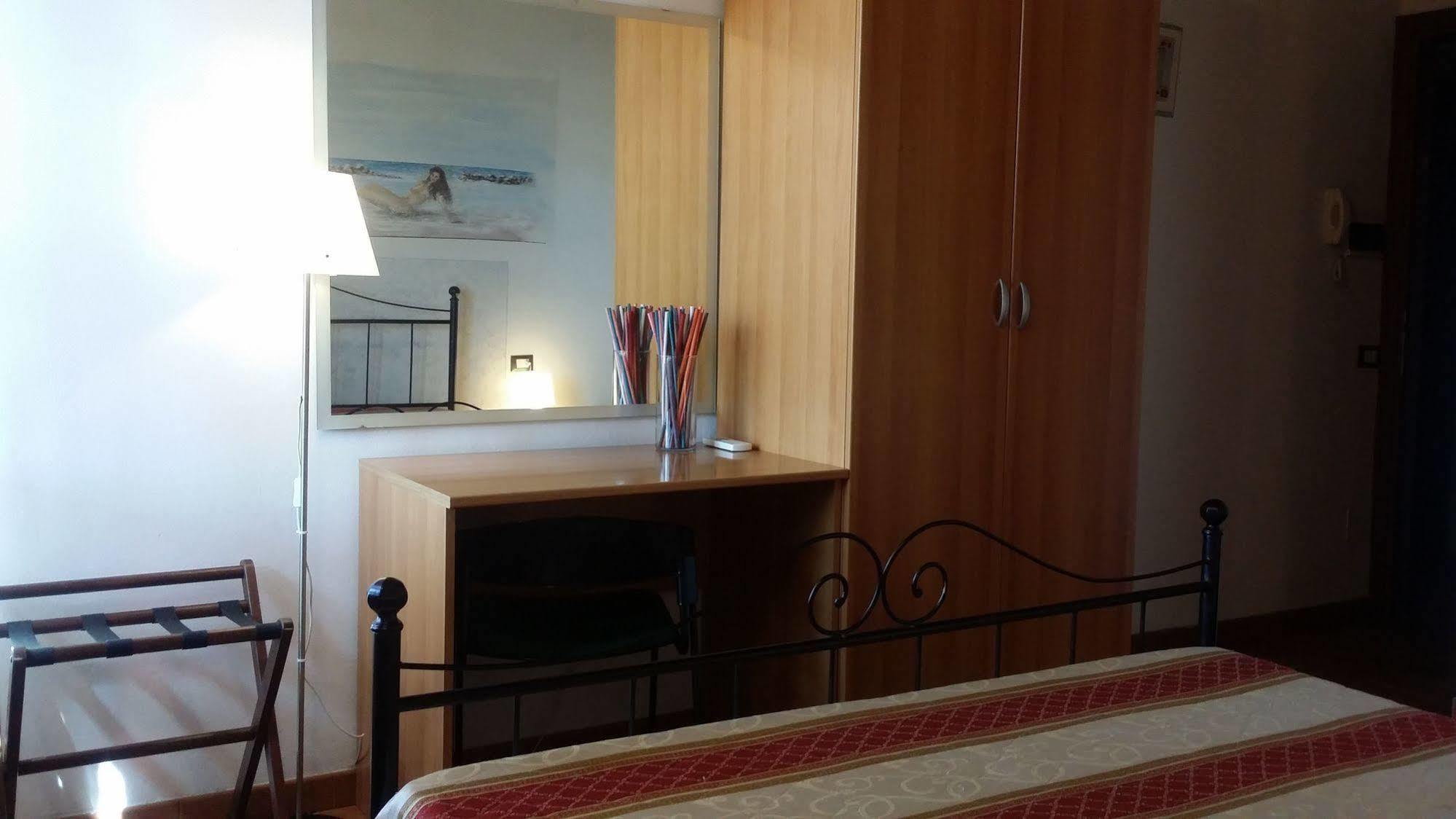 B&B Le Torri Πίζα Εξωτερικό φωτογραφία